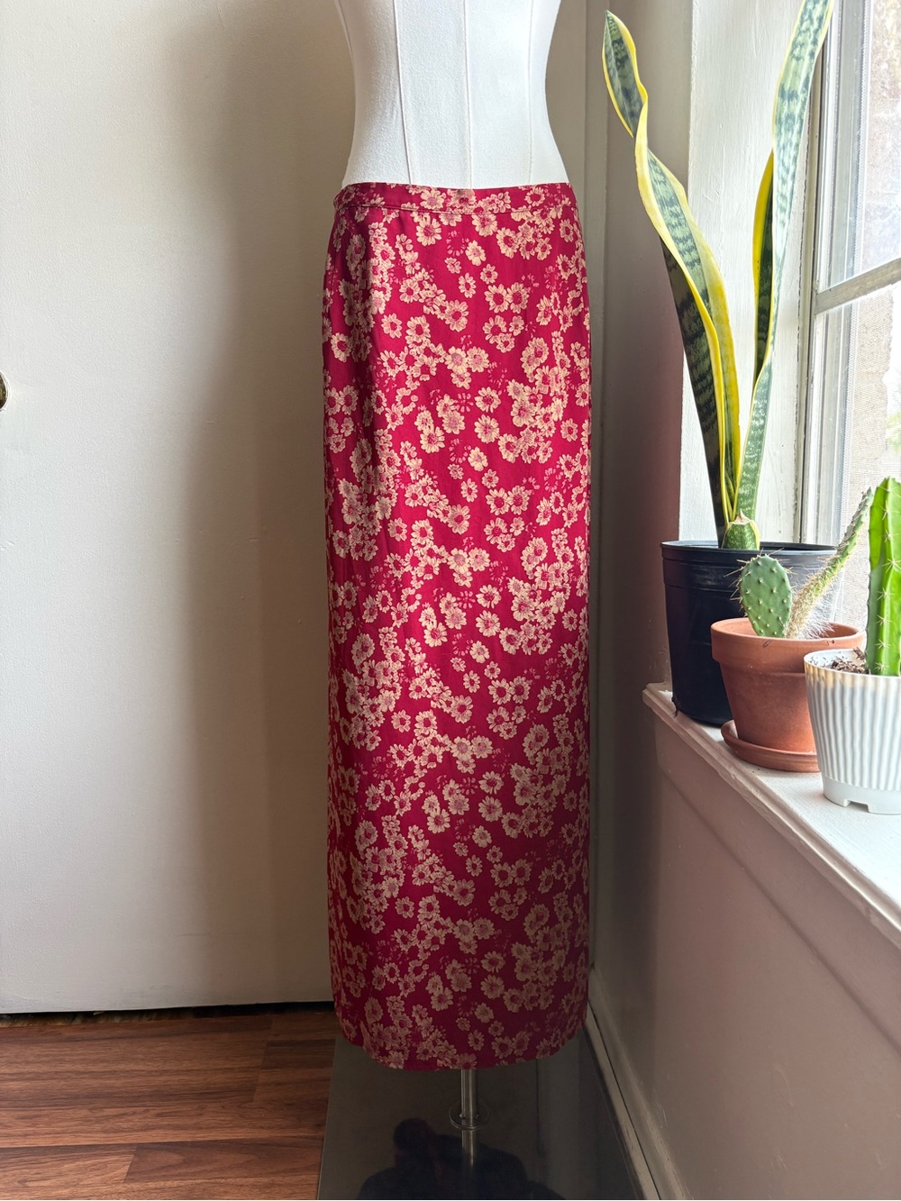 maggie 90s vintage floral midi skirt